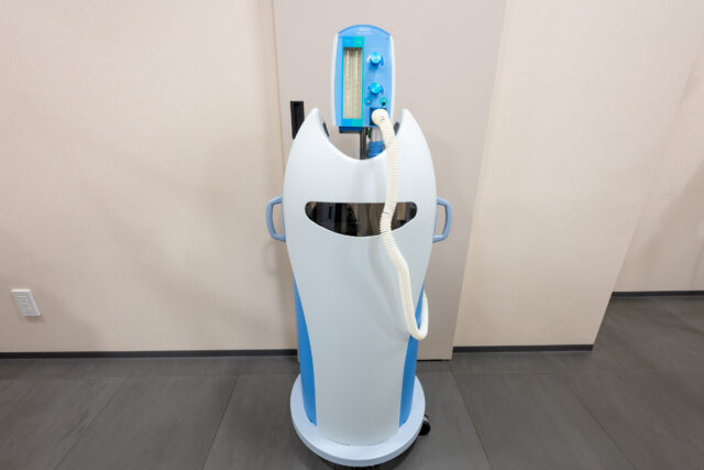 笑気吸入鎮静器