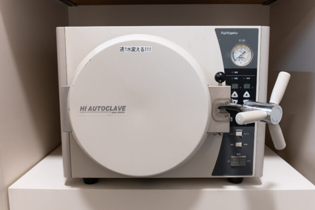 小型高圧蒸気滅菌器